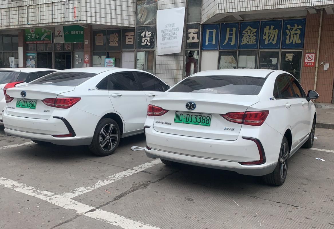 南湖汽車(chē)公司新購(gòu)5臺(tái)新能源純電動(dòng)車(chē)